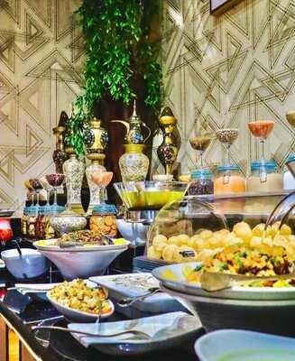 ‪grand Buffet Restaurant‬