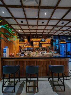 ‪rags To Riches Restaurant‬