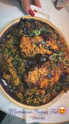 ‪lola's Restaurant‬