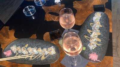 ‪crazy Mask Restobar & Lounge‬