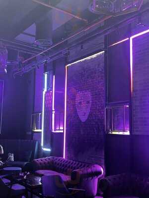 ‪crazy Mask Restobar & Lounge‬