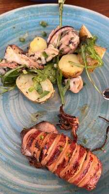 ‪philotimos Meze & Grill‬