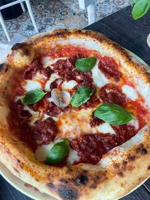 ‪naughty Pizza Dubai‬