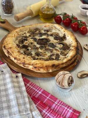 ‪alfredough Pizza‬