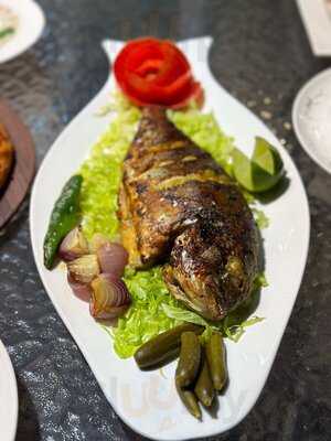 ‪vernos Cafe & Restaurant‬