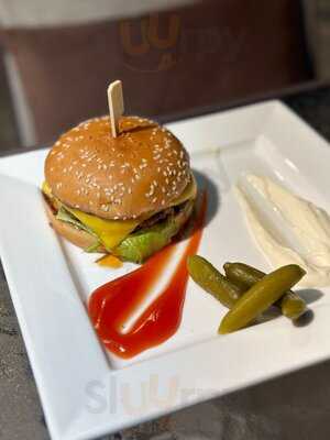 ‪vernos Cafe & Restaurant‬