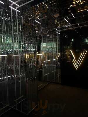 ‪virtue Lounge And Club‬