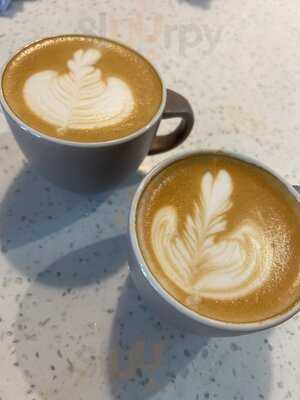 ‪risen Cafe And Artisanal Bakery, Palm Jumeirah‬