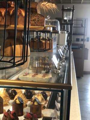 ‪risen Cafe And Artisanal Bakery, Palm Jumeirah‬