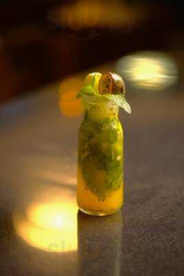 ‪tandoori Bistro‬