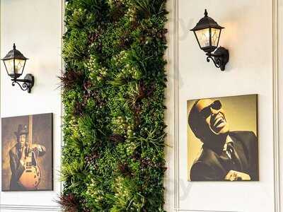 ‪caffeine Coffee Roaster‬