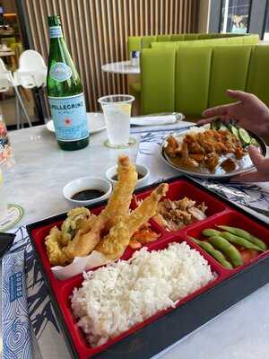 ‪sumo Sushi & Bento Mirdif Hills‬