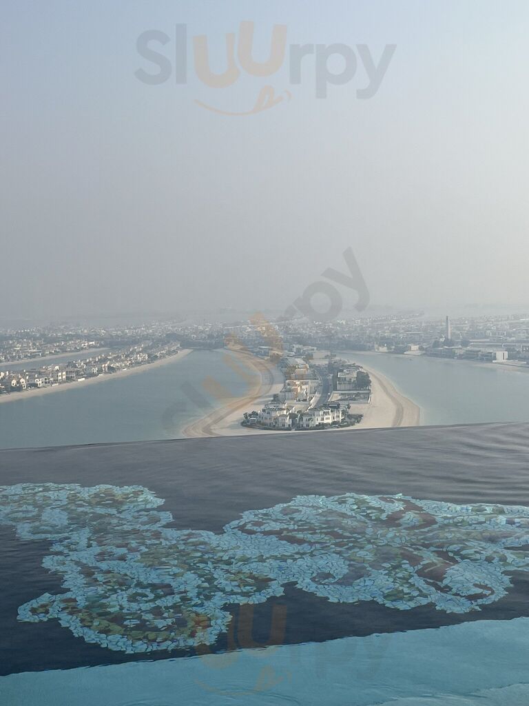 ‪cloud 22 Atlantis The Royal‬