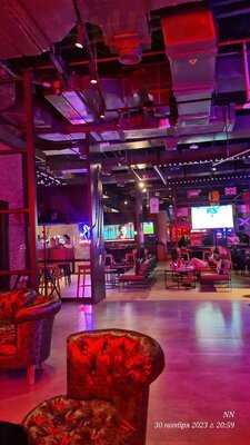 ‪seven Sports Bar‬