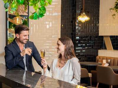 ‪urban Bar Deli‬