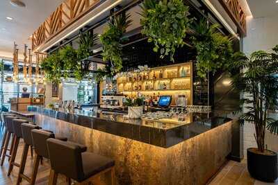 ‪urban Bar Deli‬