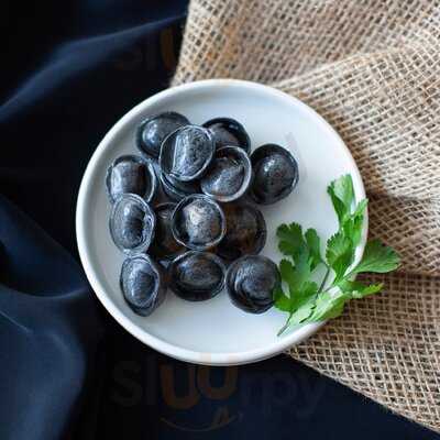 ‪morozko Restaurant‬