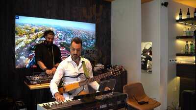 ‪oliva Restaurant Dubai‬