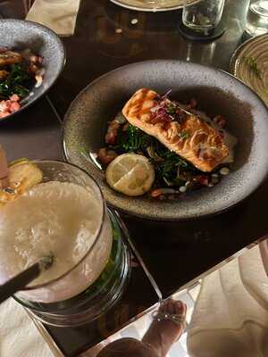 ‪huqqabaz Garden‬