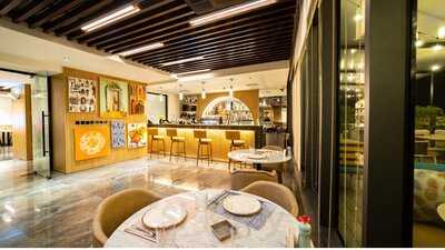 ‪layali Mirdif Restaurant & Cafe‬