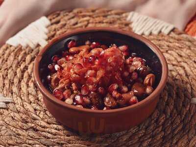 مطعم خبزة وفخارة دبي