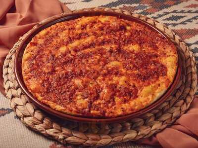 مطعم خبزة وفخارة دبي