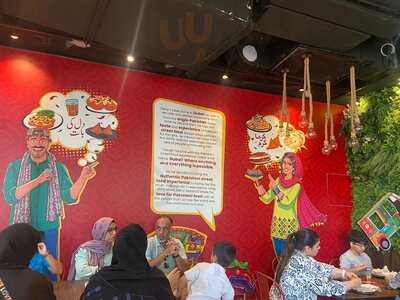 ‪seinys Restaurant‬