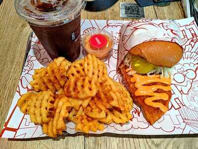 ‪hangry Joe's Hot Chicken & Wings‬