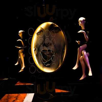 ‪molodost' Restaurant & Karaoke Club‬