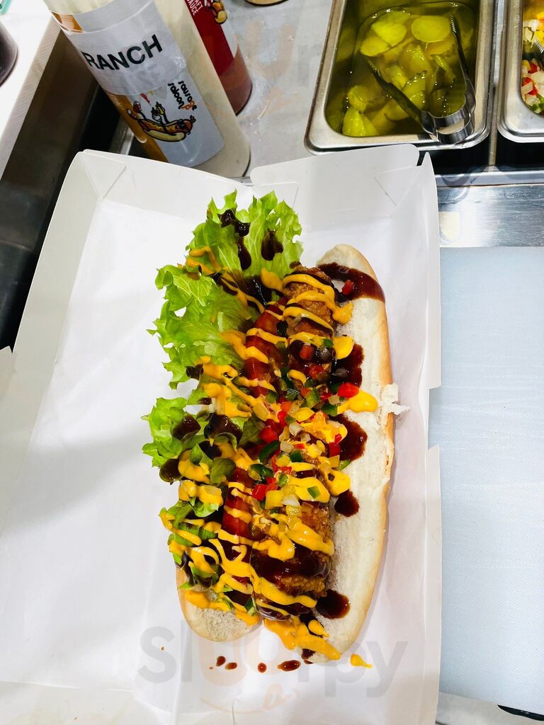 ‪sausage Saloon‬