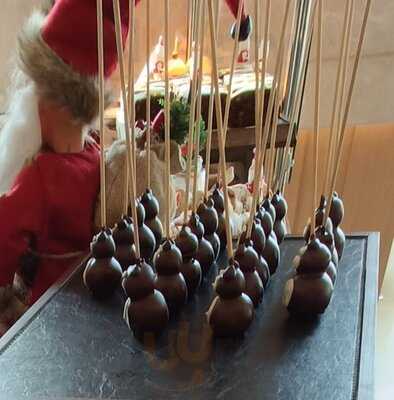 ‪emperor Lounge‬