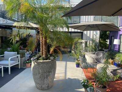 ‪caffeine And Culture Cafe‬