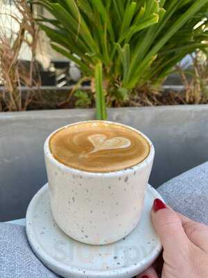 ‪caffeine And Culture Cafe‬