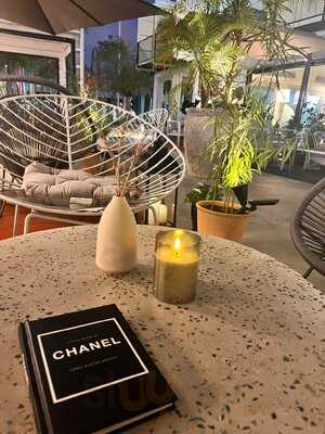 ‪caffeine And Culture Cafe‬