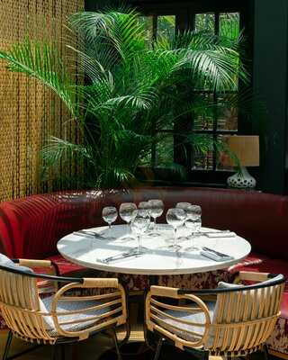 ‪eugène Eugène‬