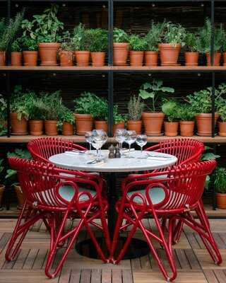 ‪eugène Eugène‬