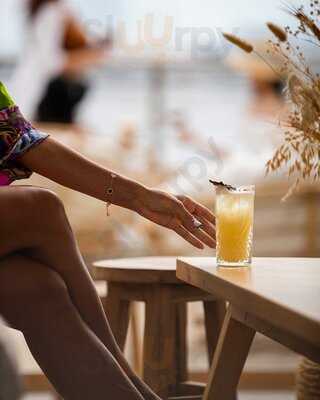 ‪helipad By Frozen Cherry‬