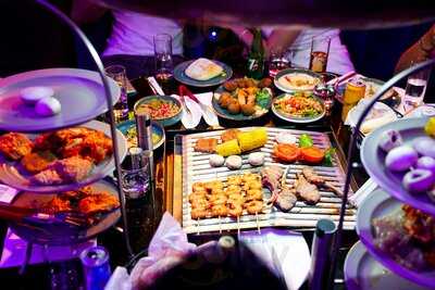 ‪kuku Restaurant And Lounge‬