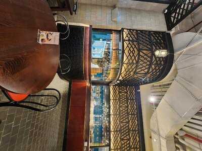 ‪new Shanghai Restaurant‬