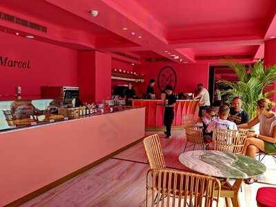 ‪madeleine Et Marcel‬