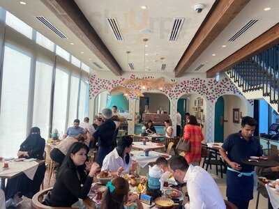 ‪Çeşme Bazlama Kahvaltı‬