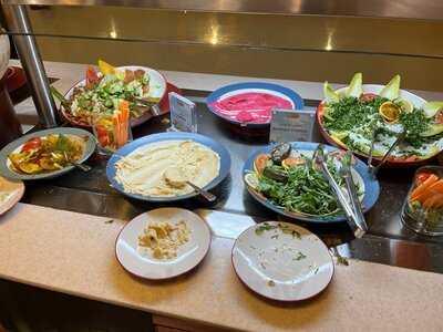 ‪bricks Family Restaurant‬