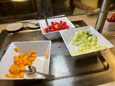 ‪bricks Family Restaurant‬