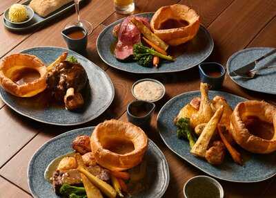 ‪toad In The Hole‬