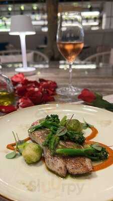 ‪twine Restaurant‬