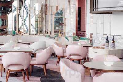 ‪la Dame De Pic Dubai‬