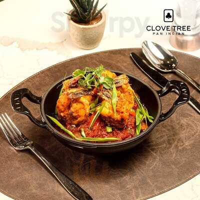 ‪clove Tree Restaurant‬
