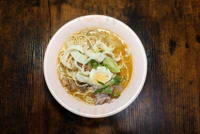 ‪burma Road Burmese & Asian Restaurant‬