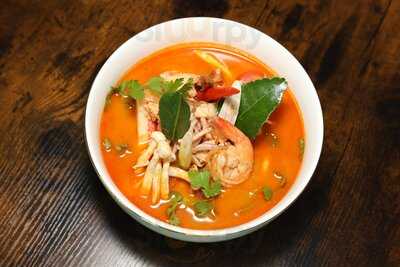 ‪burma Road Burmese & Asian Restaurant‬