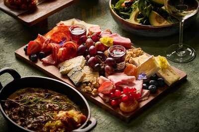 ‪tête À Tête‬